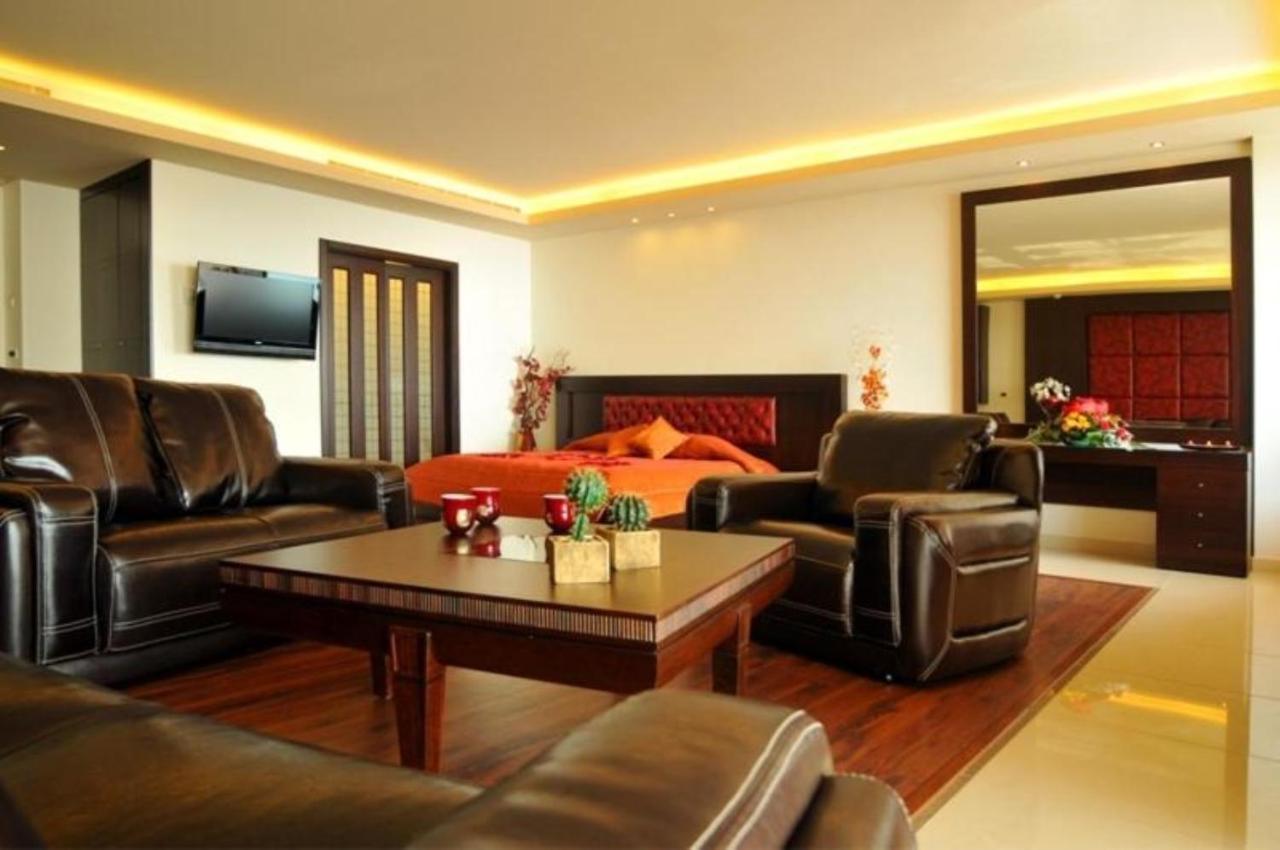 Hollywood Inn Boutique Hotel Джуния Экстерьер фото