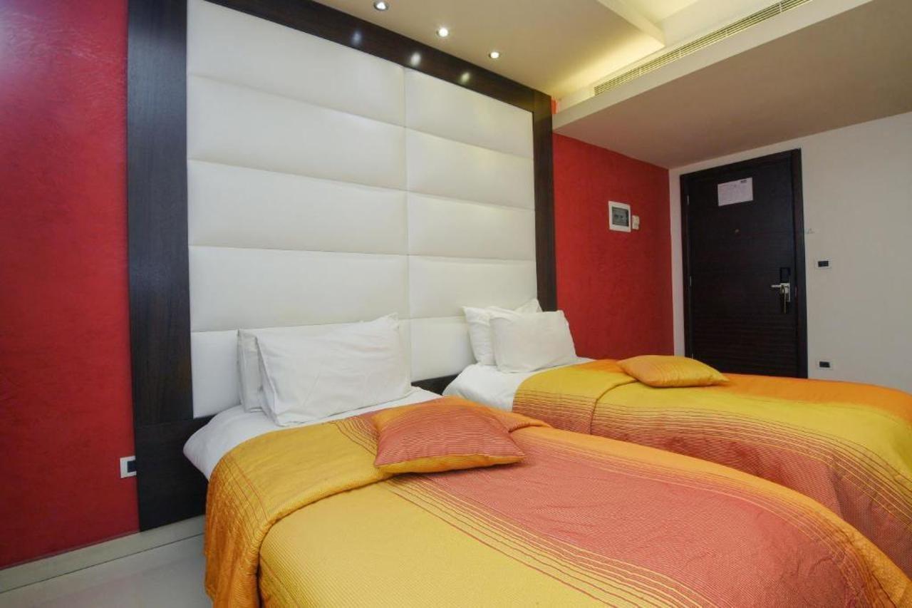 Hollywood Inn Boutique Hotel Джуния Экстерьер фото