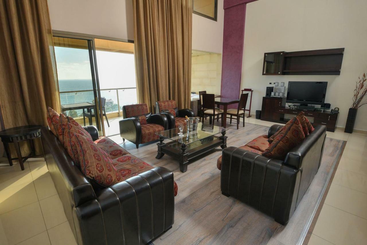 Hollywood Inn Boutique Hotel Джуния Экстерьер фото