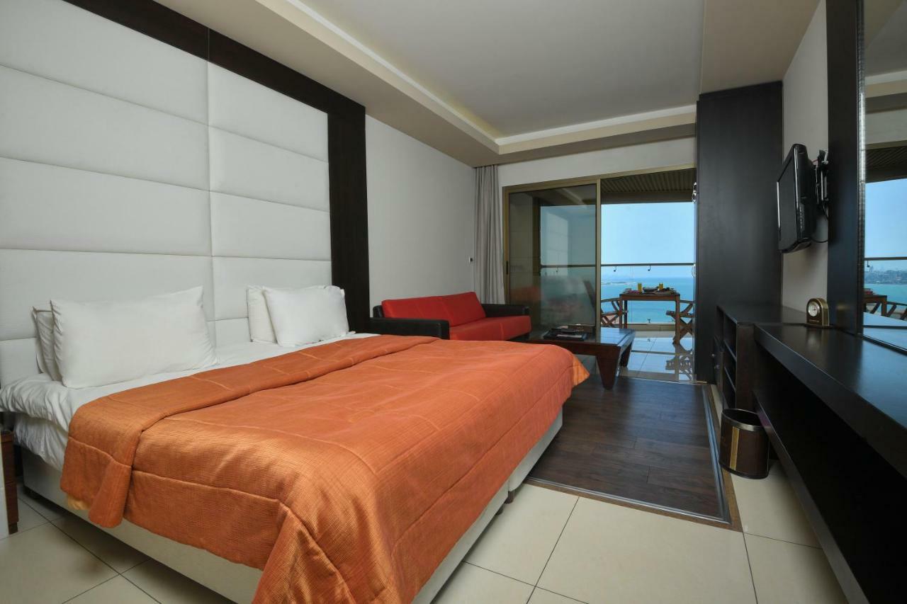 Hollywood Inn Boutique Hotel Джуния Экстерьер фото