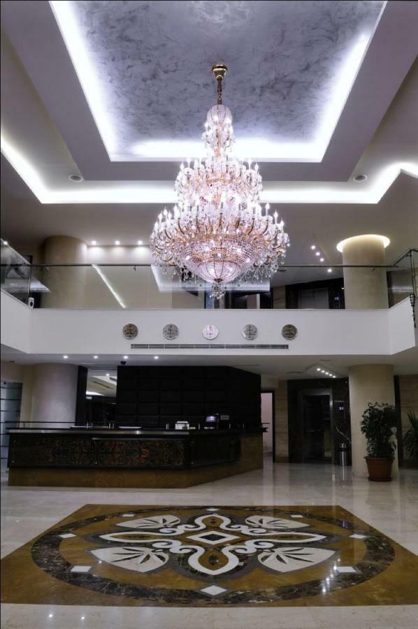 Hollywood Inn Boutique Hotel Джуния Экстерьер фото