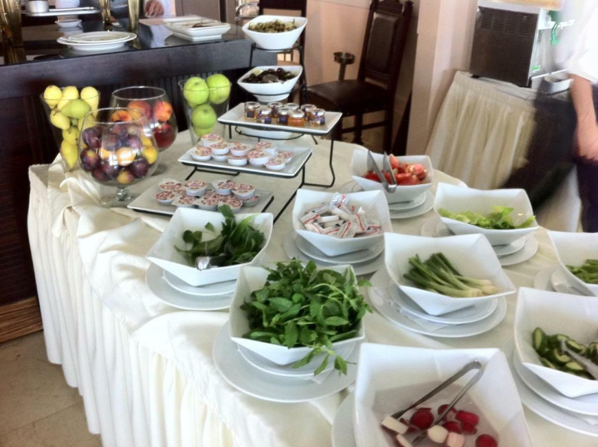 Hollywood Inn Boutique Hotel Джуния Экстерьер фото