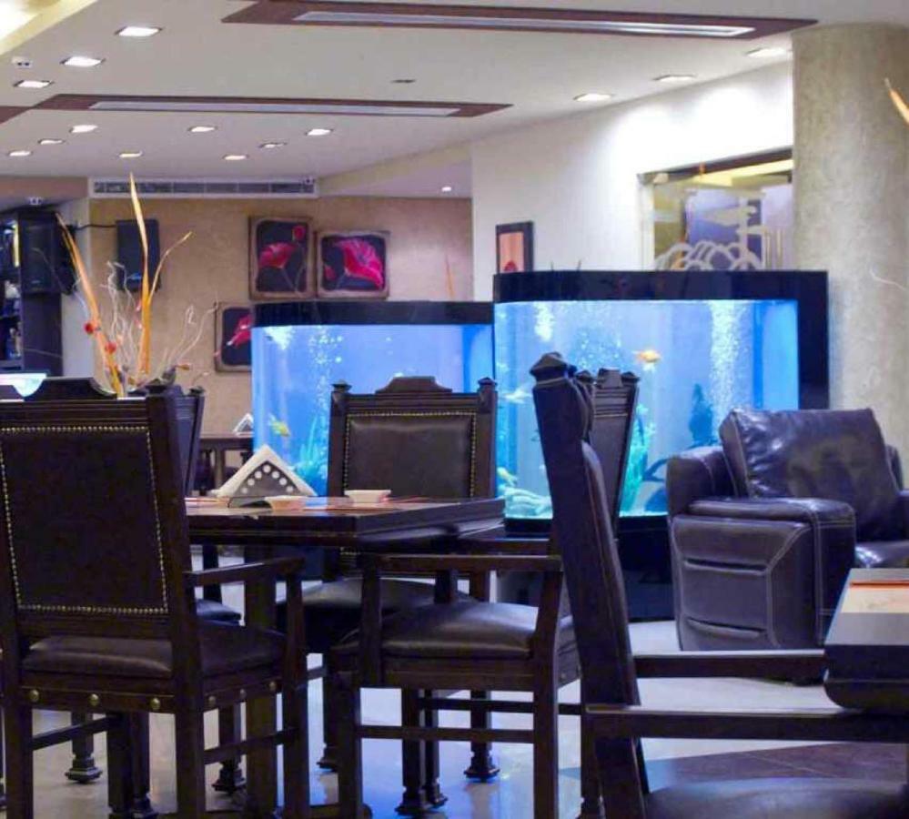 Hollywood Inn Boutique Hotel Джуния Экстерьер фото