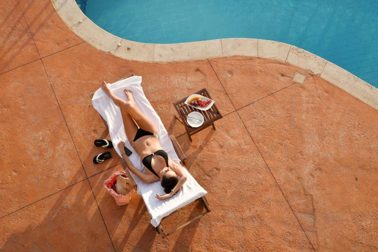 Hollywood Inn Boutique Hotel Джуния Экстерьер фото