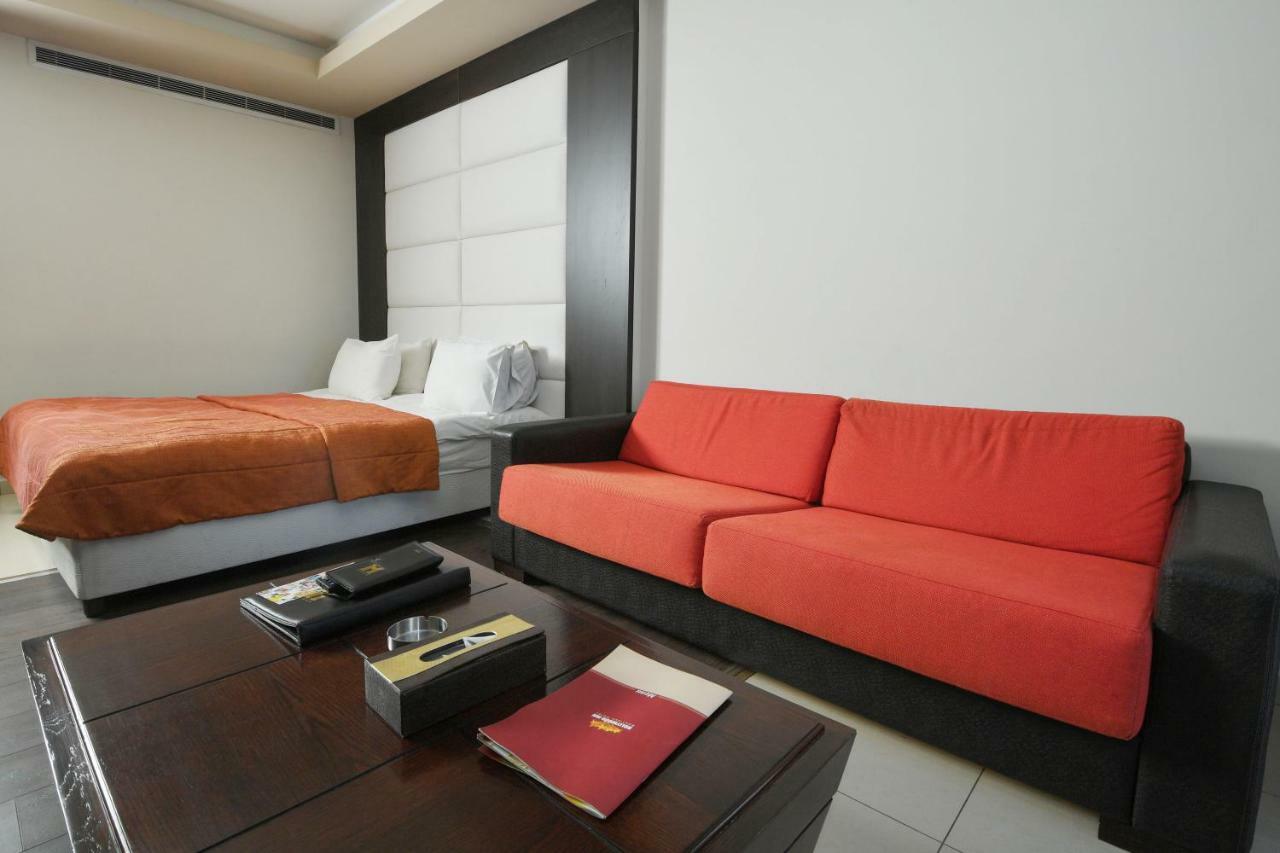 Hollywood Inn Boutique Hotel Джуния Экстерьер фото