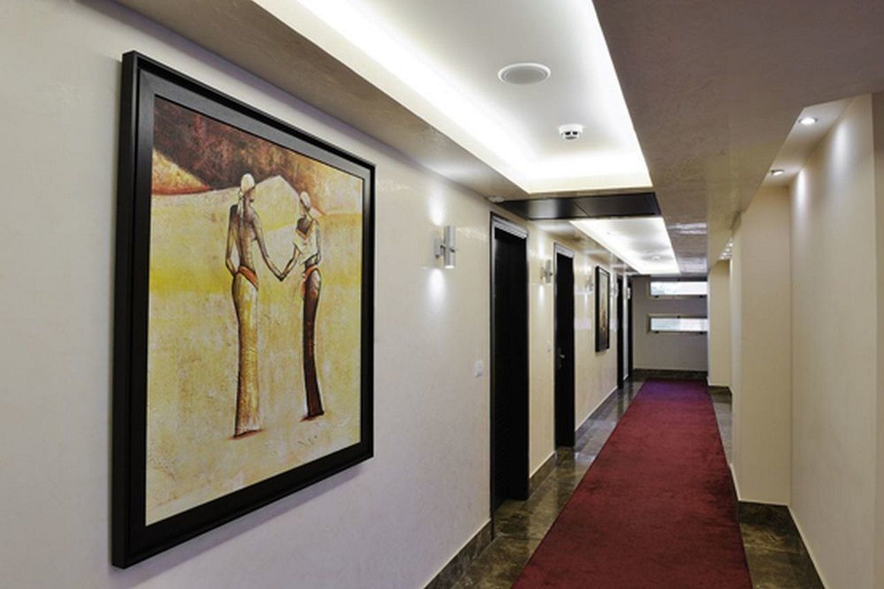 Hollywood Inn Boutique Hotel Джуния Экстерьер фото